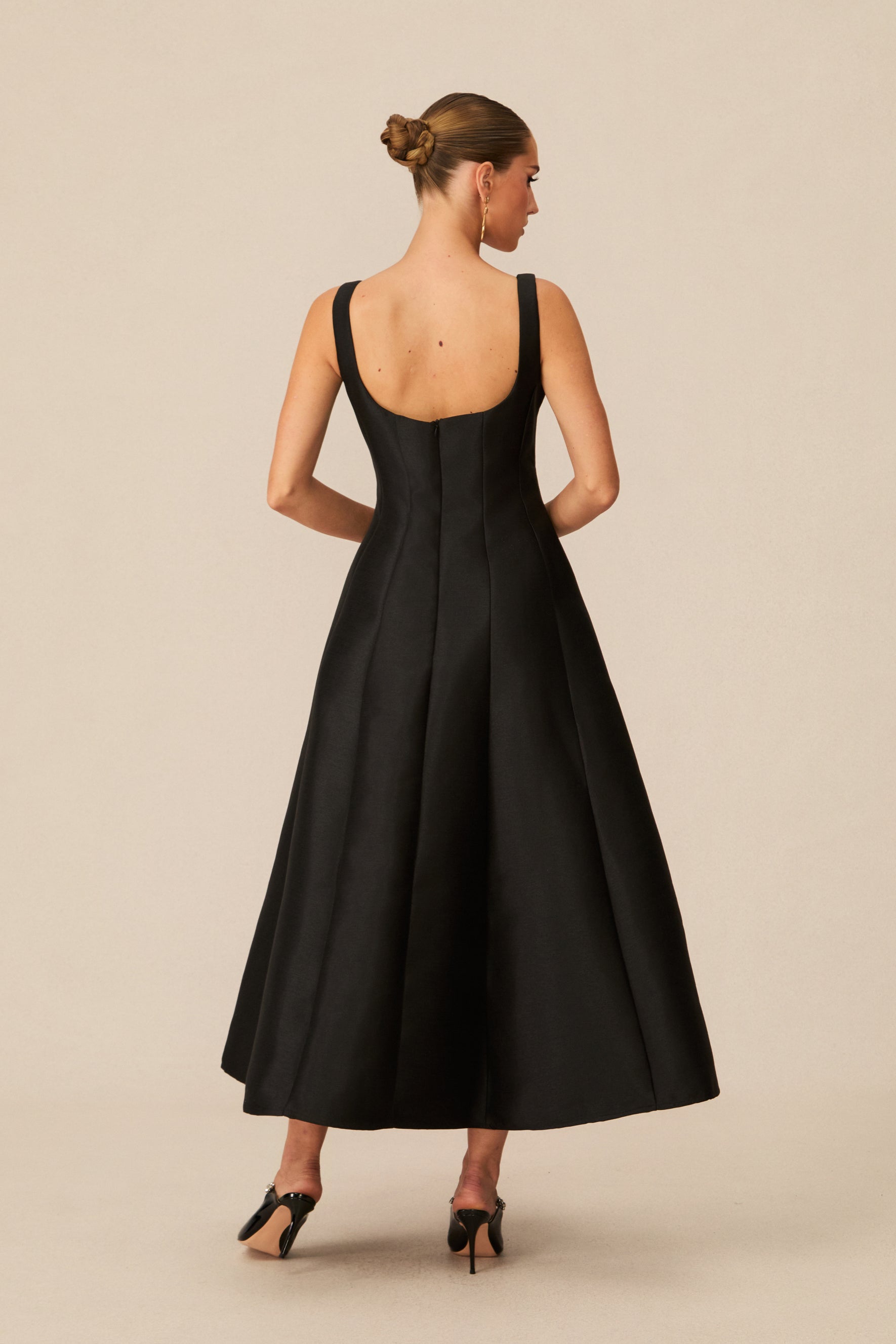 Elegant Mood Black Embellished Square Neck Midi Dress