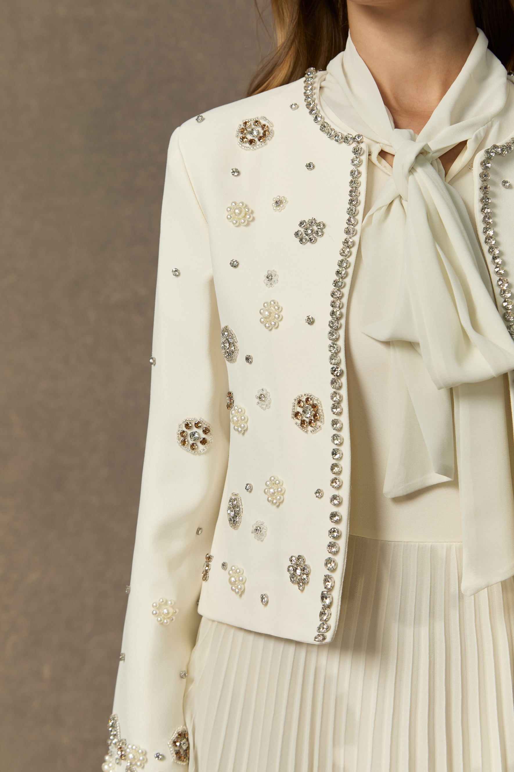 Lavish Looks White Embellished Jacket & Bow Tie Pleated Dress Set