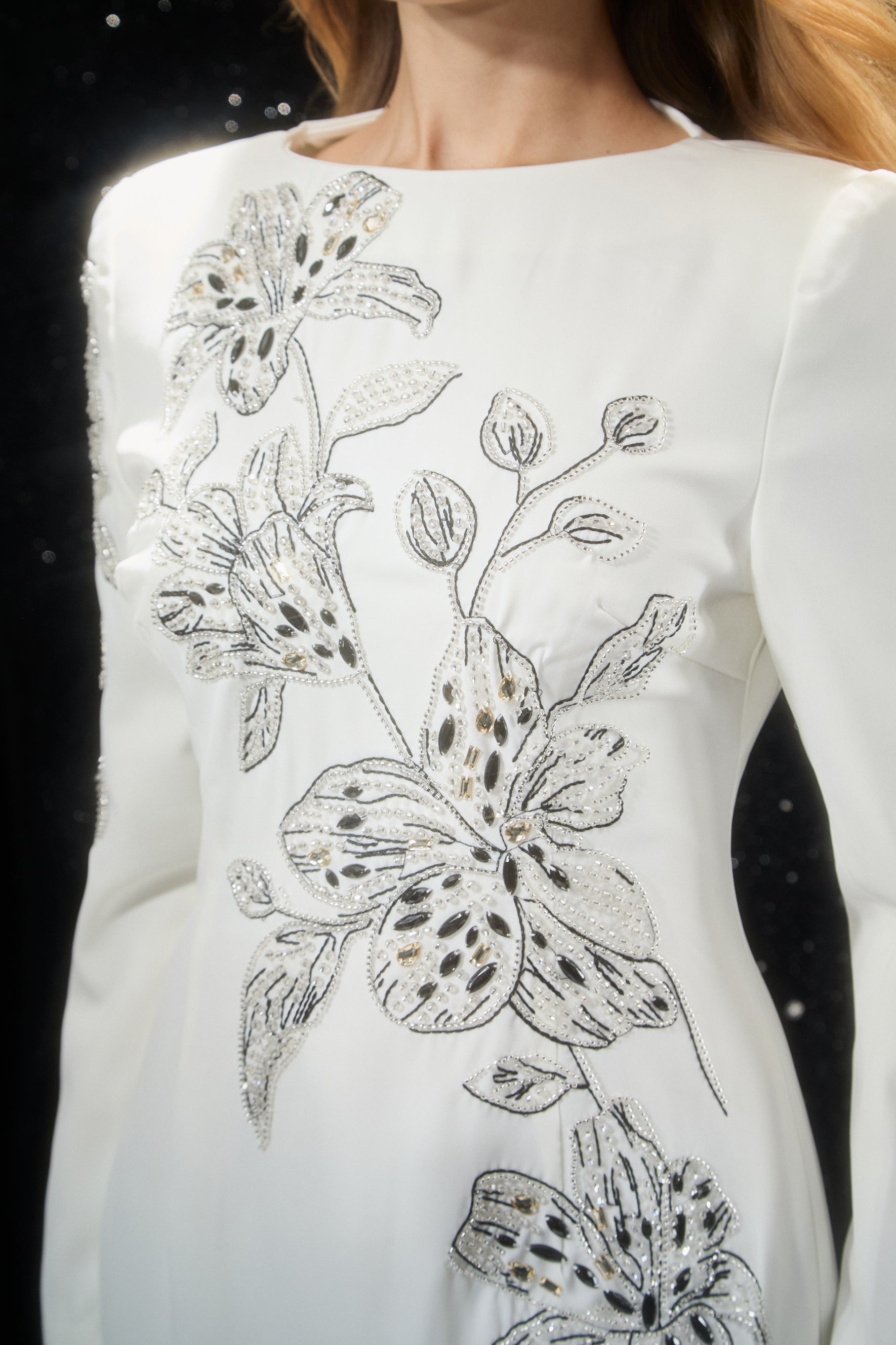 Remarkable Entrance White Floral Embroidered Long Sleeve Maxi Dress