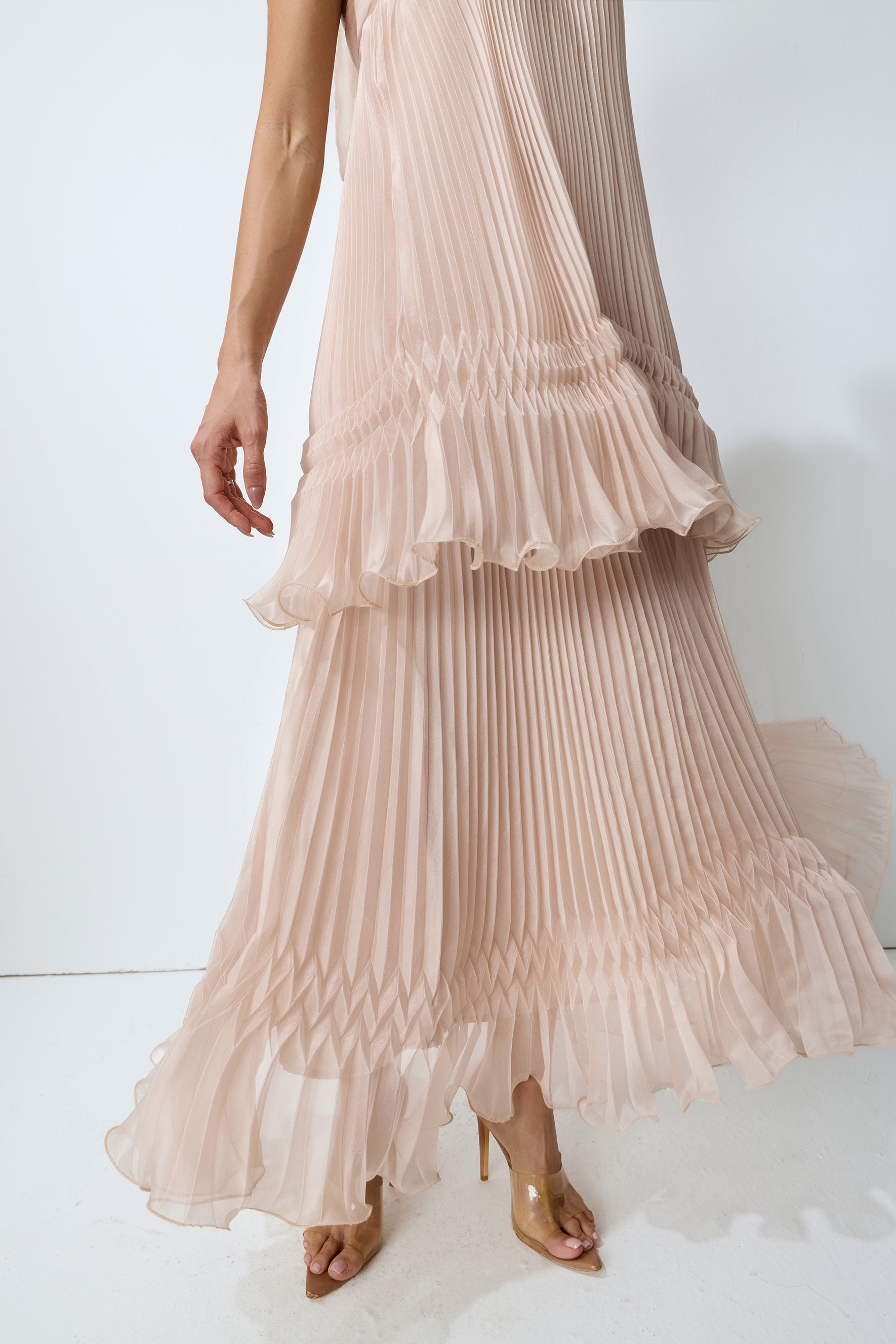 Light Party Moment Pink Halter Neck Pleated Maxi Dress