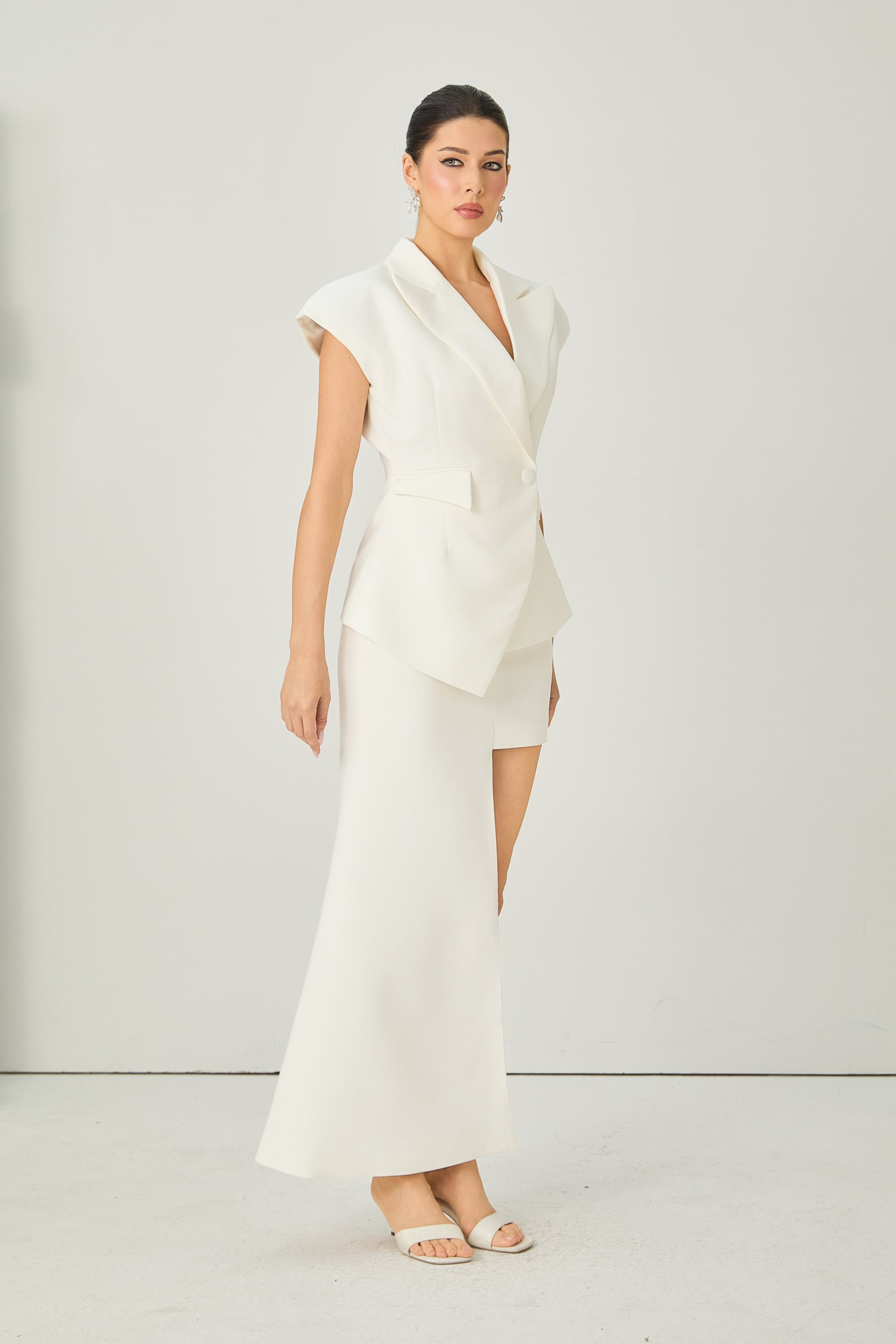Always Eye-Catching White Lapel Vest Top & Asymmetric Skirt Set