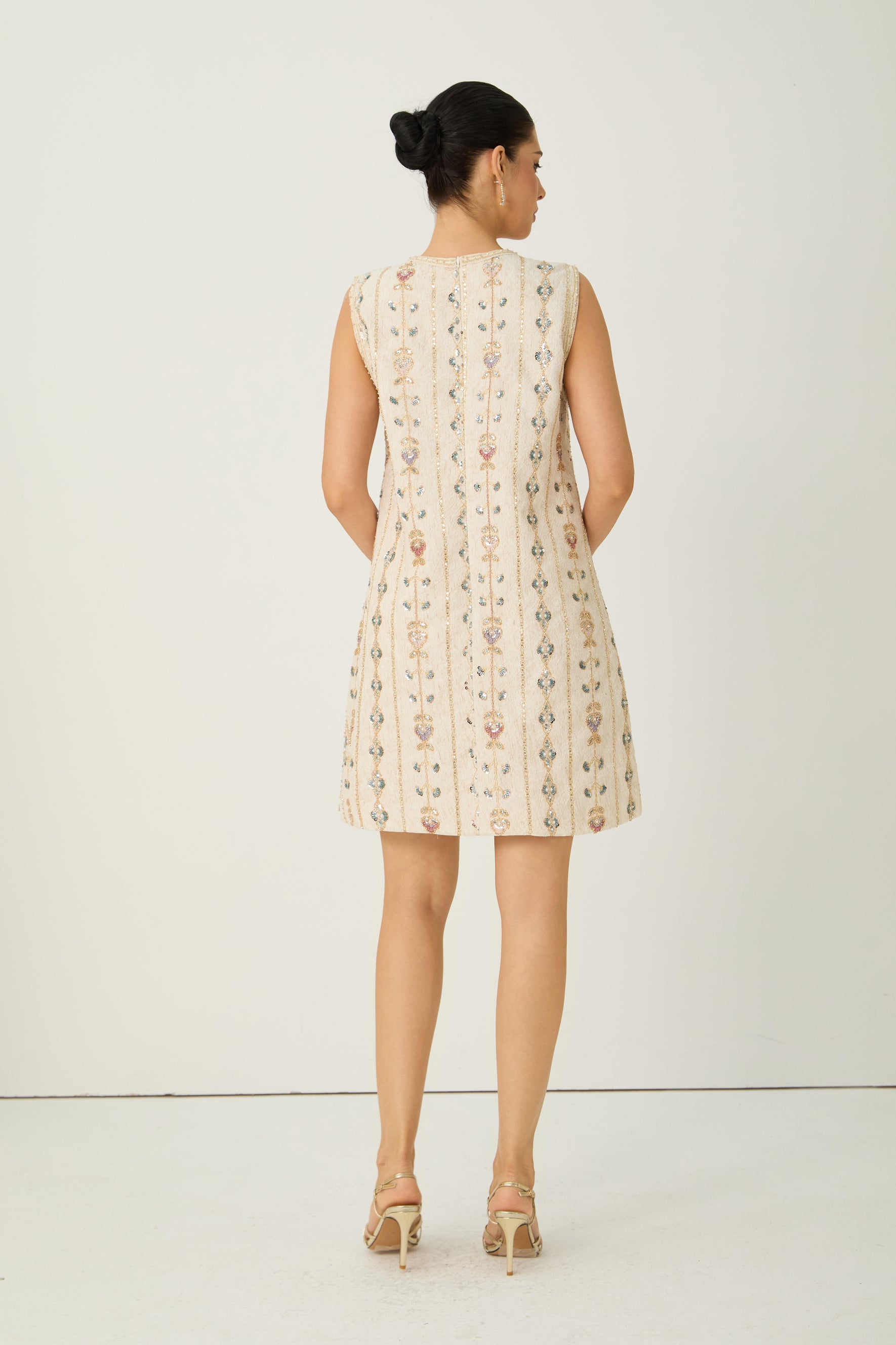 Glamorous Choice Beige Sequin Embroidered Sleeveless Mini Dress