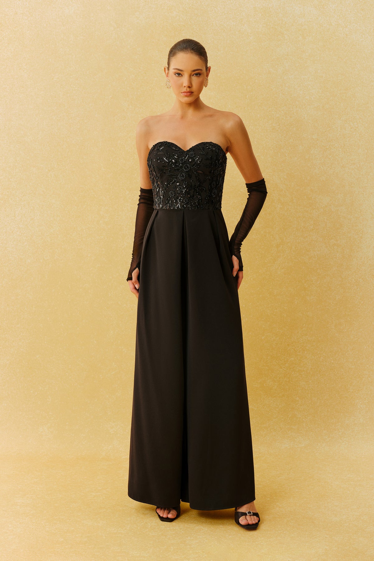 Night Elegance Black Sweetheart Beaded Jumpsuit With Gloves