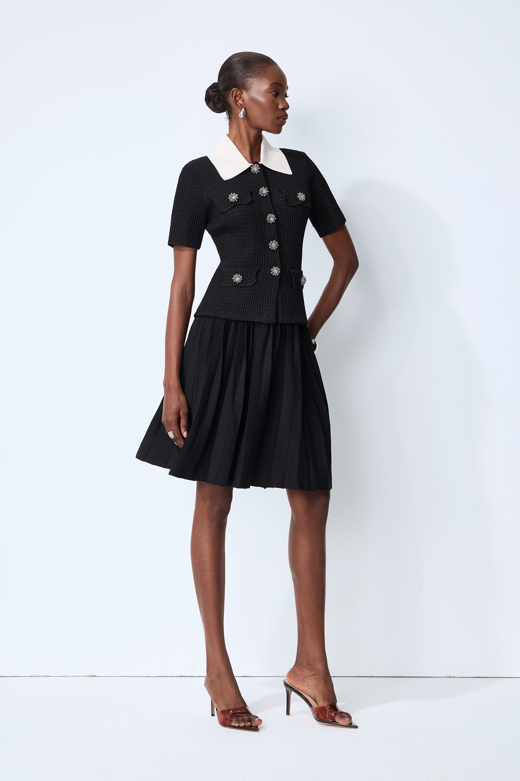 Simple Look Black Contrast Collar Knit Top & Pleated Skirt Set