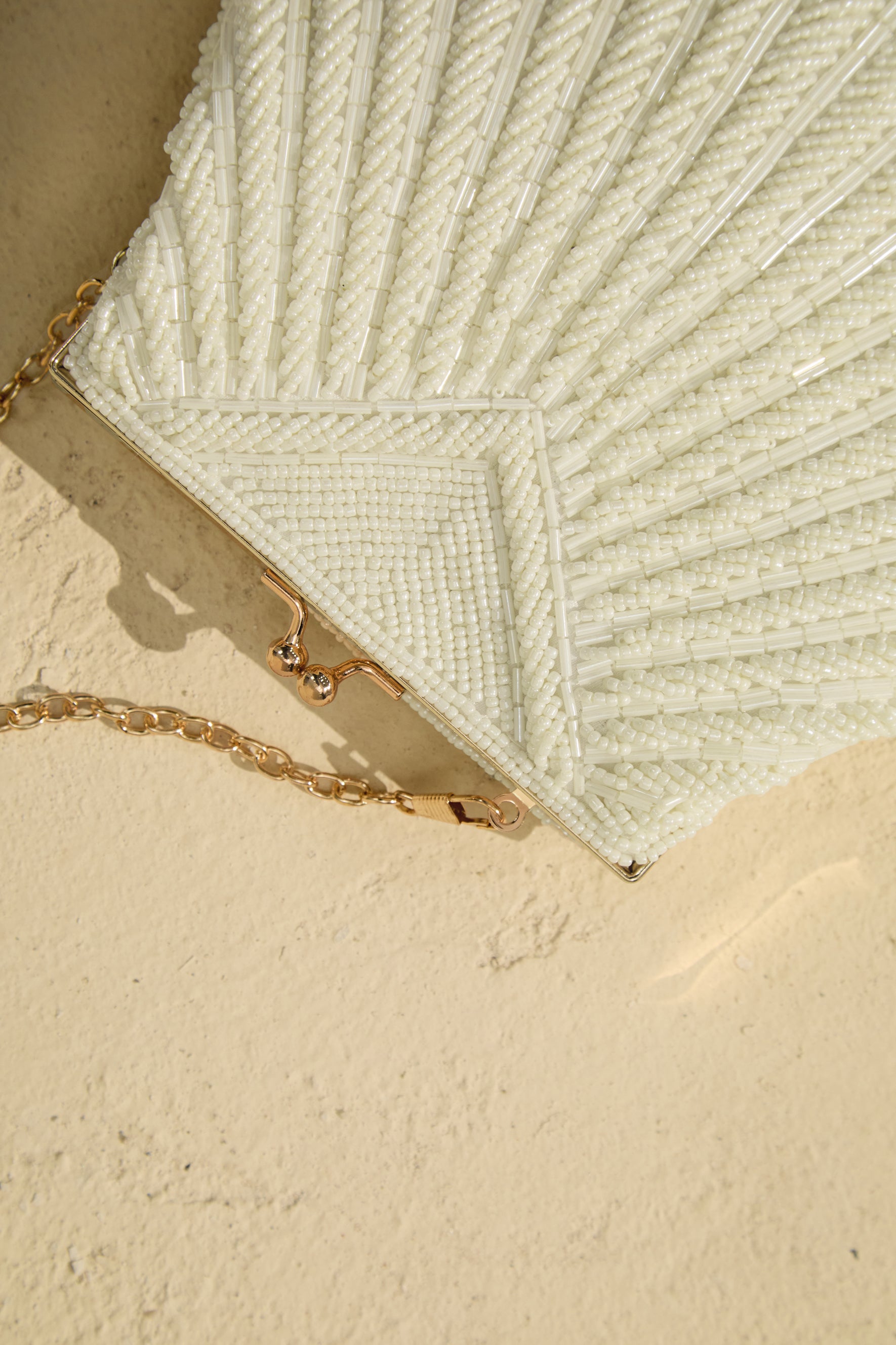 Woven Pearl Embellished Seashell Handbag