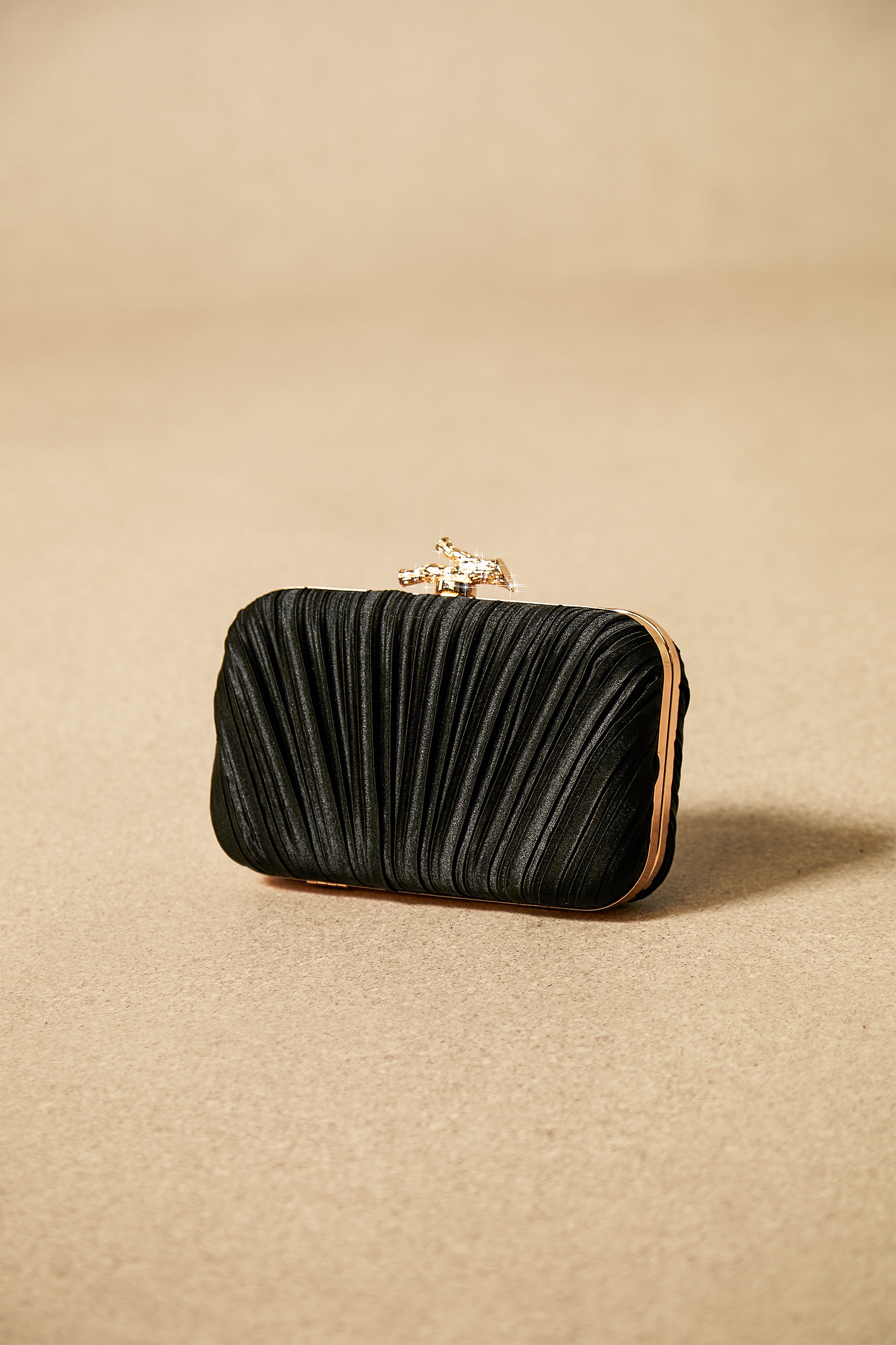 Branch Clasp Texture Clutch