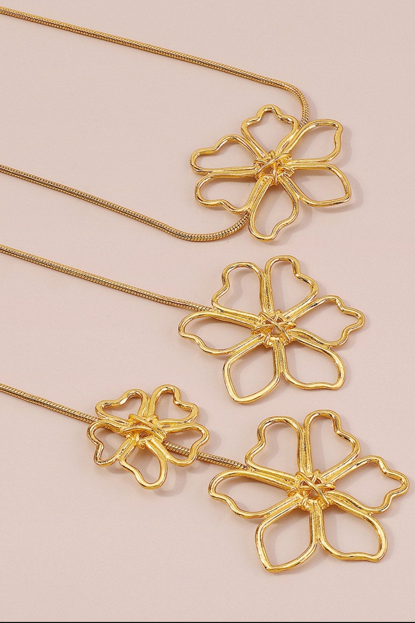 Flower Metal Chain Necklace