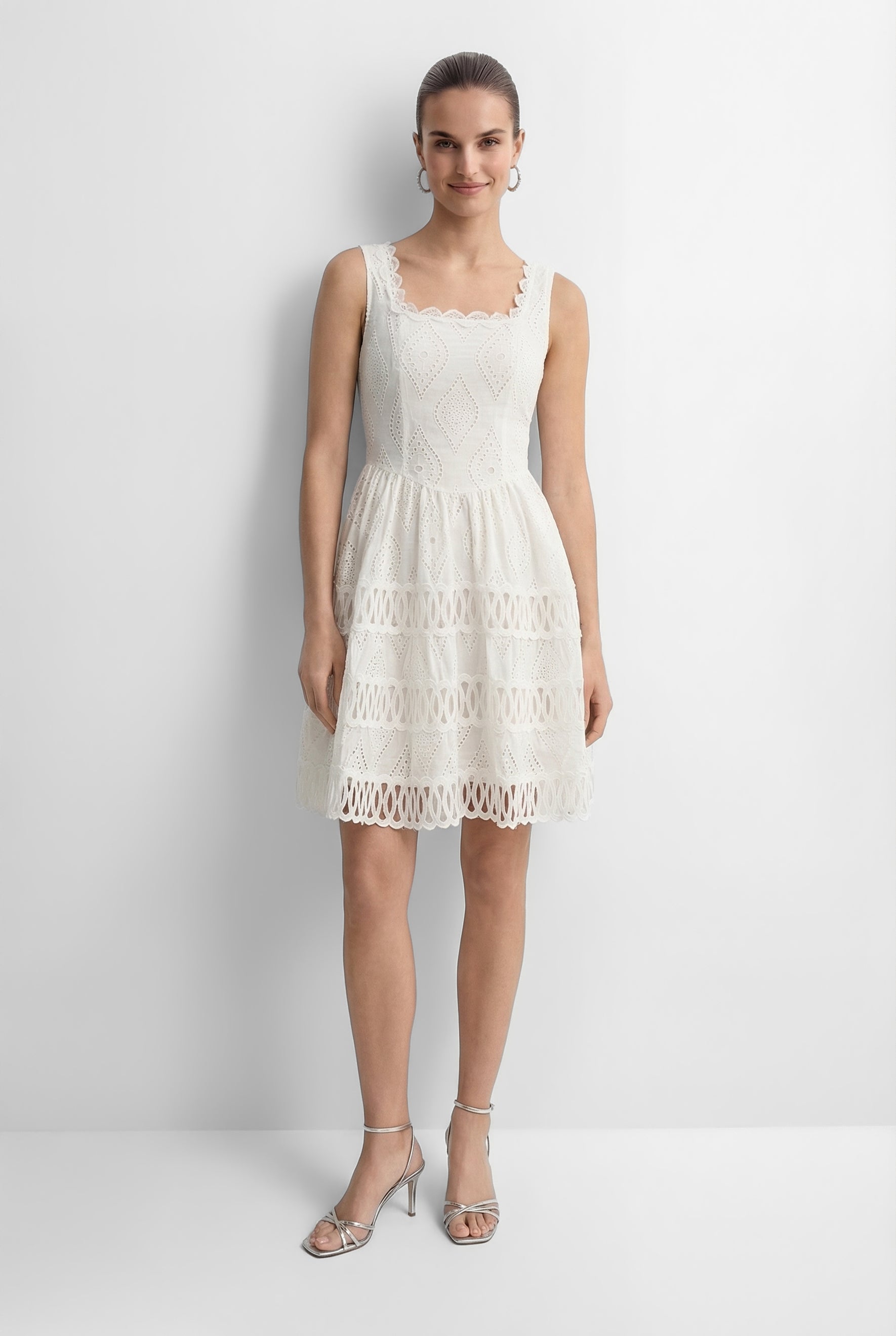 Sleek Essence White Sleeveless Embroidery Lace Mini Dress